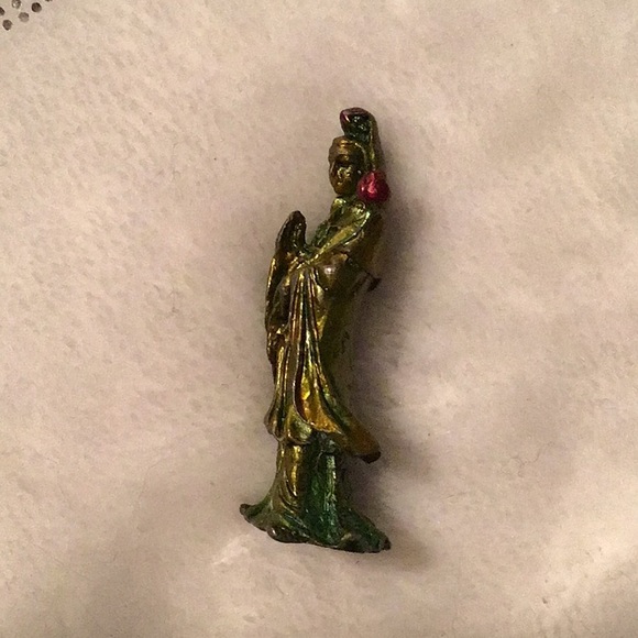 Miniature 1inch Qwan Yin Figurine - Picture 4 of 6
